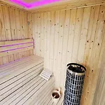 Cottages, Sauna And Hot Tub Included * Gąski