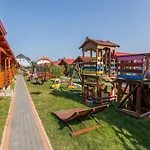 Cottages, Sauna And Hot Tub Included 펜션 *