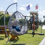 Cottages, Sauna And Hot Tub Included * Gąski