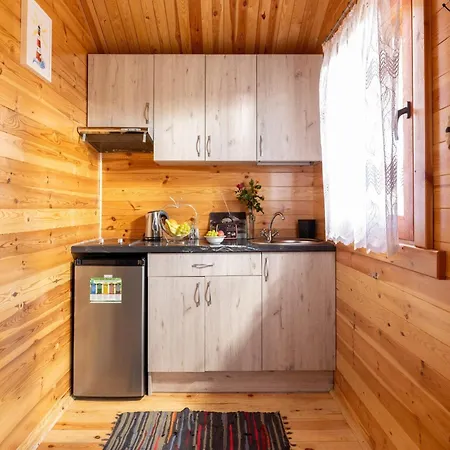 Cottages, Sauna And Hot Tub Included Дом отдыха Гонски