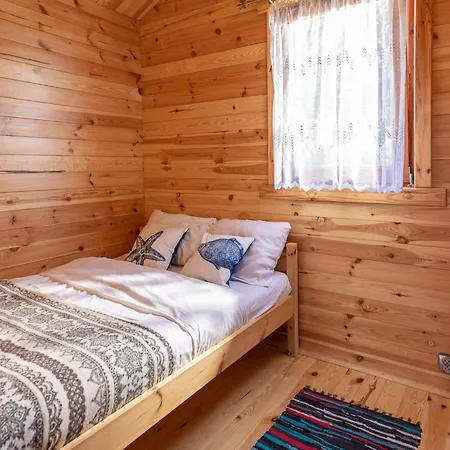 Cottages, Sauna And Hot Tub Included Дом отдыха Гонски