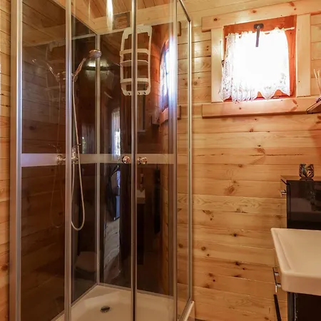 Cottages, Sauna And Hot Tub Included Feriehus Gąski