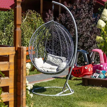 Cottages, Sauna And Hot Tub Included Гонски