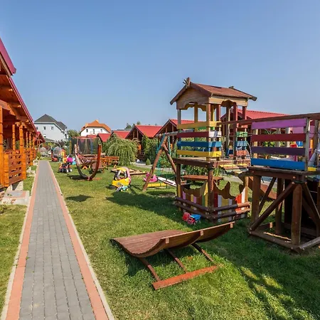 Cottages, Sauna And Hot Tub Included بيت للعطل *