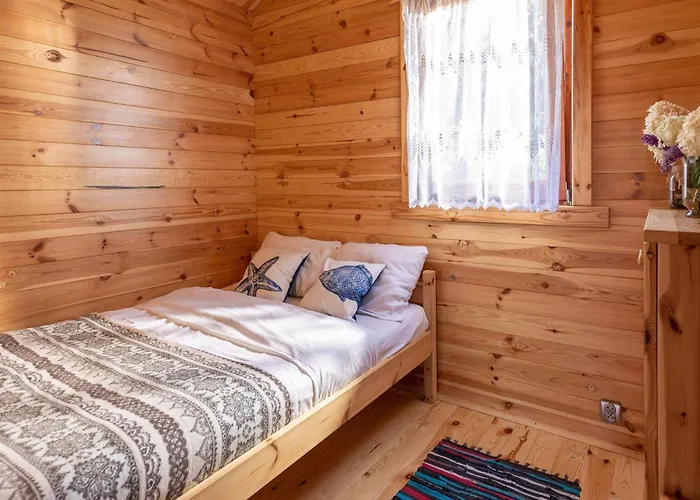 Cottages, Sauna And Hot Tub Included Feriehus Gąski