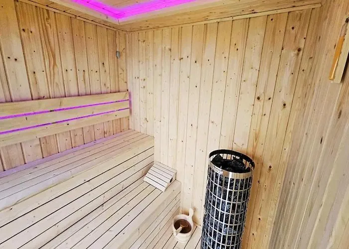 Cottages, Sauna And Hot Tub Included * Gąski