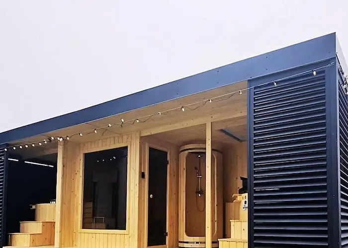 Feriehus Cottages, Sauna And Hot Tub Included *